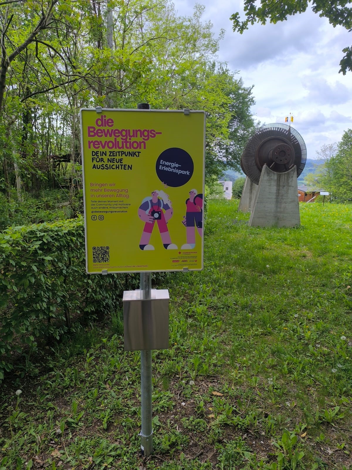 Tour de Steiermark, Voitsberg: Energie Erlebnispark, Statue. Foto: Matthias Pirkwieser.